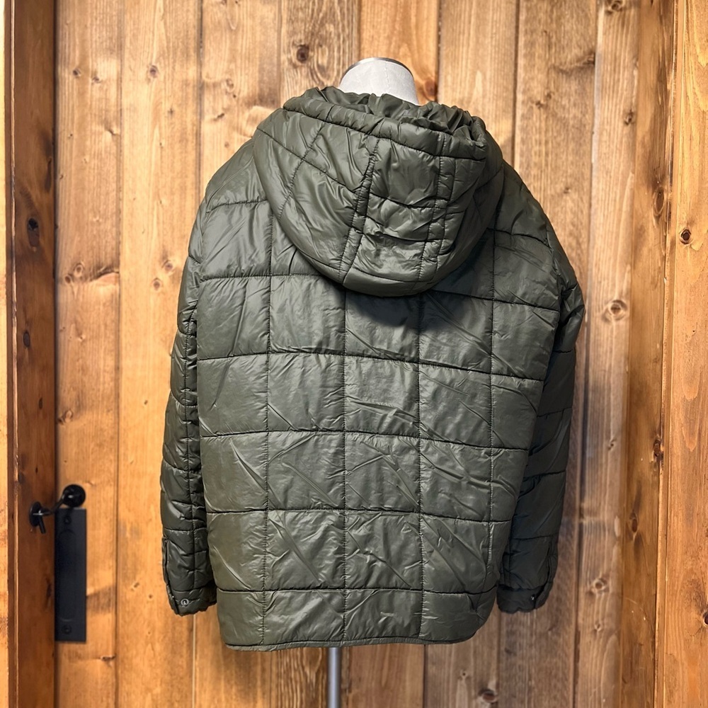 NWOT Luvamia XL Army Green Lightweight Hooded Puffer Jacket - Picture 6 of 10